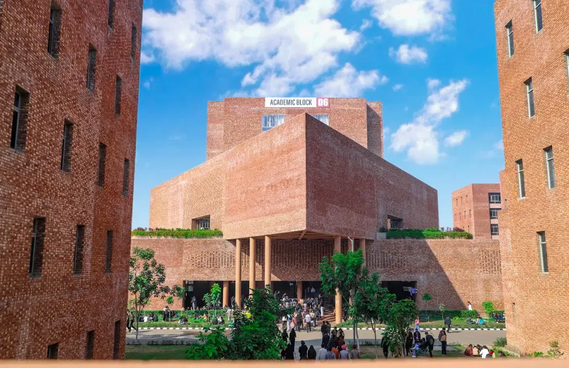 Chandigarh University Academic Building & Auditorium photo 44